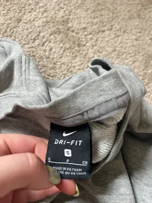 Nike cropped workout sweatshirt thumbnail 3