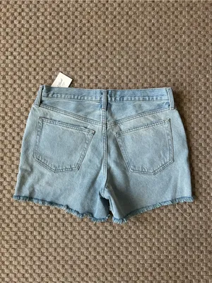 Universal Thread Mid-Rise 90s Baggy Distressed Denim Shorts with Button Fly thumbnail 5