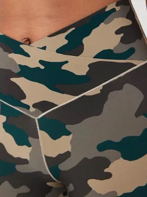 Aerie Offline Real Me Camo High Waisted Crossover Legging 7/8 Medium thumbnail 5