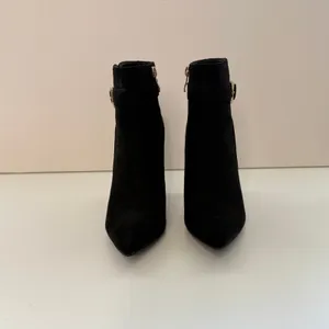 Idifu Dana Ankle Bootie Sz 6.5 Faux Suede Buckle Sillito Whimsigoth Mob Wife thumbnail 2