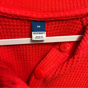 Old Navy Henley slightly cropped waffle knit top thumbnail 3