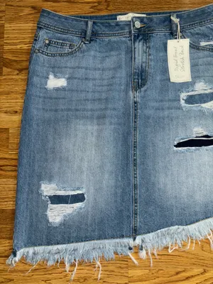 Cato est 1946 Denim Jean Skirt Raw Hem Patched Women's Size 12 Stretch Pockets thumbnail 2