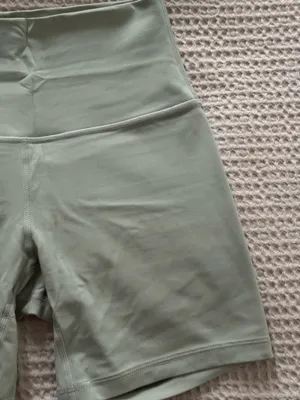 Lululemon Align Shorts 6” thumbnail 3