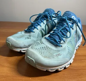 On Cloudflow Womens Size 7 Blue Haze Athletic Running Shoes Sneakers Comfort thumbnail 1