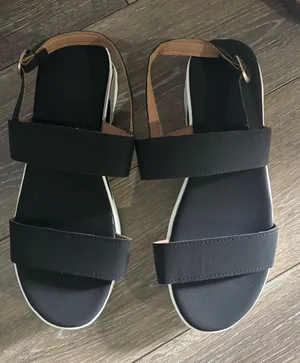 UGG Platform sandals thumbnail 1