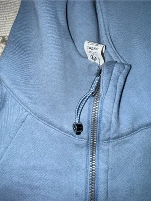 NWOT Lululemon Scuba Oversized Half-Zip Hoodie Aero Blue XS/S thumbnail 2