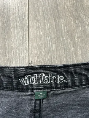 High-Rise Mom Jeans in Black Size 12 thumbnail 5