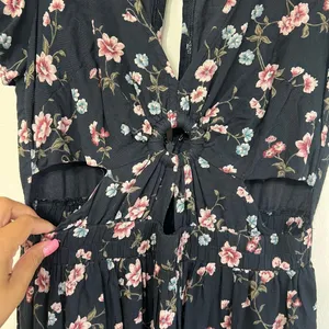 American Eagle Black Floral Dress with Cutouts Small Women thumbnail 4