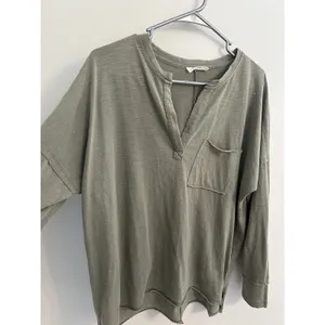 In Loom L Long Sleeve Loose V Neck Green Pocket Shirt casual boho Granola thumbnail 4