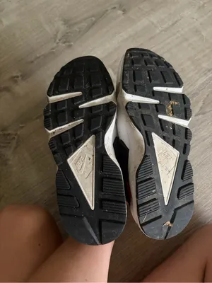 Nike Huaraches thumbnail 5