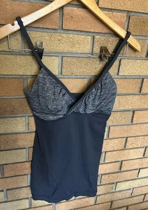 Lululemon Pranayama V Neck Tank Luxreme Gray Size 6 thumbnail 1