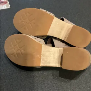 Women’s UGG wedges size 8 thumbnail 5