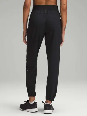 Lululemon License to Train High-Rise Active Pant Women's Size 8 in Black in EUC! thumbnail 16