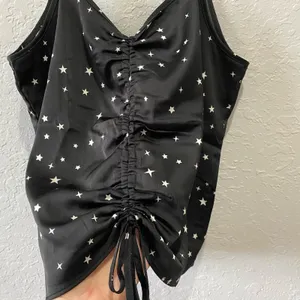 Pink Rose Black Star Cropped Cami Size Large NWT thumbnail 2