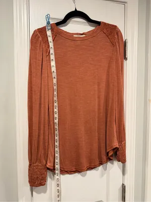 NWT Knox Rose Size M Rust Lace Shoulder Smocked Cuff Long Sleeve Boho Top thumbnail 8