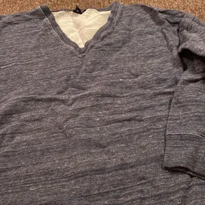 J crew blue v‎ neck top L thumbnail 4