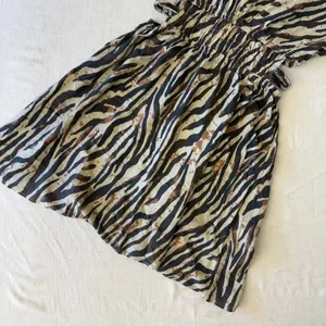 Speed Limit MPH Animal Print Smocked‎ Mini Dress Womens Small Puff Sleeve thumbnail 11