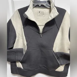 FIGS límited Edition Neoprene Pullover in Gray and White thumbnail 2