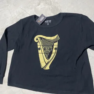 NWT $45 GUINNESS Black Long Sleeve SZ M Waffle Thermal Women's Shirt thumbnail 2