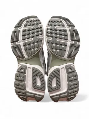 Nike Women’s V2K Run Shoes Running 7.5 thumbnail 7