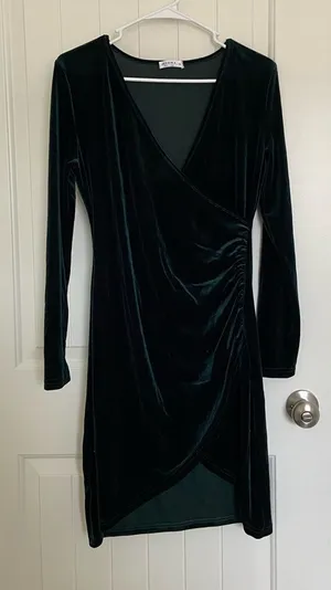 EUC | Jeceika women’s velvet dress‎ — medium thumbnail 1