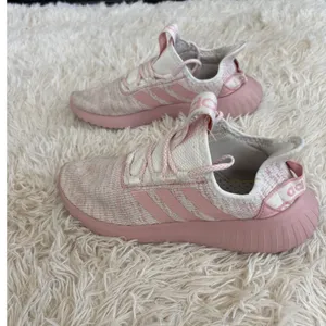 Adidas‎ Cloudfoam Pink White Running Athletic Shoes Sneakers Women's Size 8 thumbnail 4