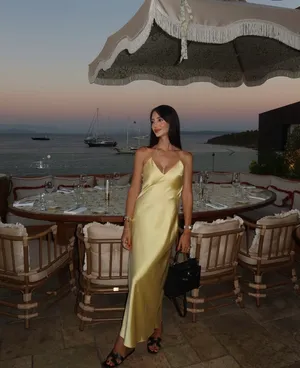 Zara maxi dress flowy butter yellow satin effect wedding evening party thumbnail 5