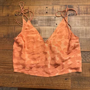 VICTORIAS SECRET‎ Dot Pattern Top thumbnail 2