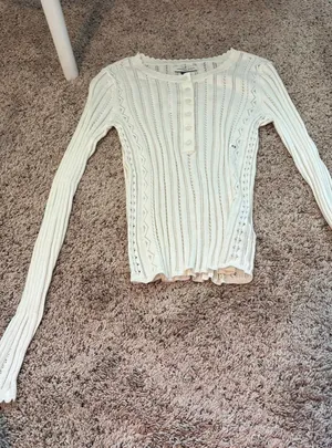 American Eagle Outfitters long sleeve rived top thumbnail 1