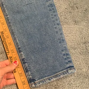 American Eagle Outfitters mom straight jeans thumbnail 3