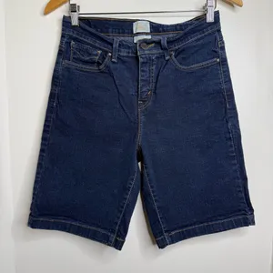 Levi’s 512 Perfectly Slimming Bermuda Length Denim Jean Shorts Size 10 thumbnail 1
