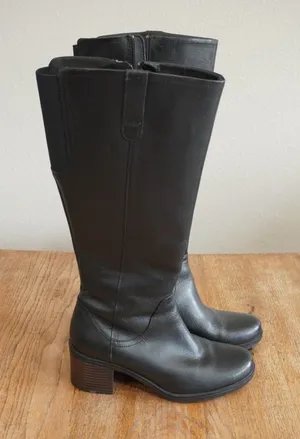 Clarks Women's 6.5 Black‎ Leather Tall Knee High Boots Block Heel Side Zip Chic thumbnail 1