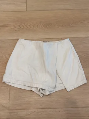 H&M Skort Shorts thumbnail 2