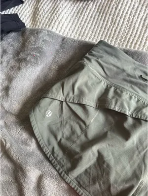 Lululemon Shorts 2.5" thumbnail 2
