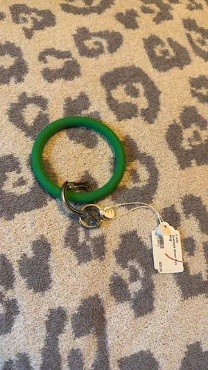 Green Key ring thumbnail 2
