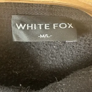 White Fox Hoodie Sweatshirt Womens Sz M/L Black Fleece Pullover Vol. 3 Offstage thumbnail 5