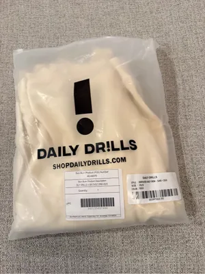 NIB Daily drills x Sunbum oversized Crewneck limited edition size xs/s thumbnail 4