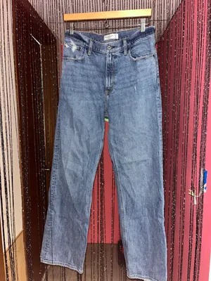 Abercrombie 90’s Relaxed Jean thumbnail 1
