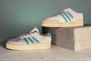 Adidas RIVALRY LUX LOW sneakers off white/teal color size M6/W7. (No Box) thumbnail 1