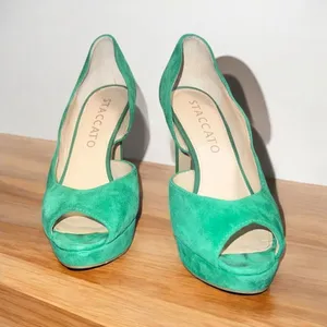✨Staccato Suede Open Toe Sz 35/5 Heels✨ thumbnail 2