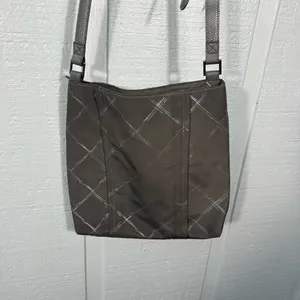 Vera Bradley Nylon Crossbody Shoulder Bag Purse With Silver diamond Patt… thumbnail 8