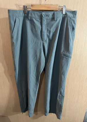 Women’s Eddie Bauer Grey Stretch Ripstop Crop Hiking Pants Size 12 thumbnail 1