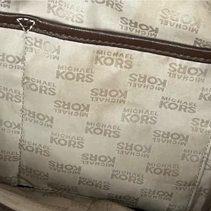 Michael Kors Brown Leather Shoulder Bag with Classic Design thumbnail 12