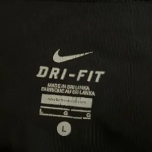 Nike large pants‎ thumbnail 6