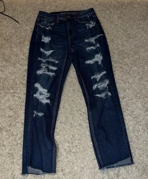 American Eagle Outfitters Distressed High Rise Mom Jeans Size 10 thumbnail 2