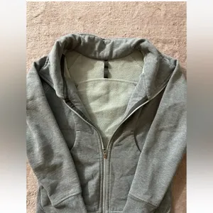 Lululemon Women’s Asymmetrical‎ Scuba Full Zip Jacket Gray Size 4 thumbnail 4