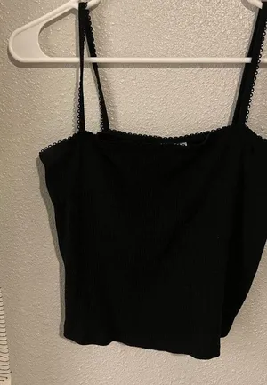H&M crop thumbnail 1