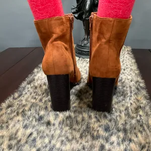NWT BAMBOO BOOTIES‎ thumbnail 2