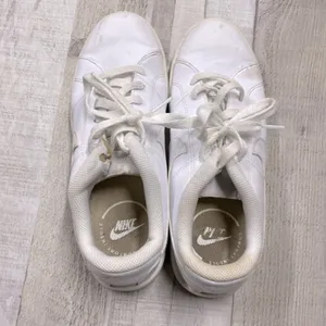 Nike Dad shoes white size 7 thumbnail 4