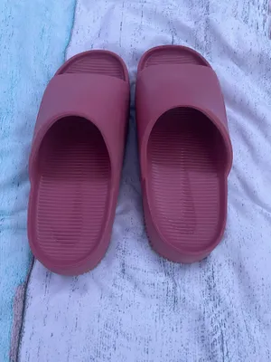 Nike Women’s Calm Slides thumbnail 2